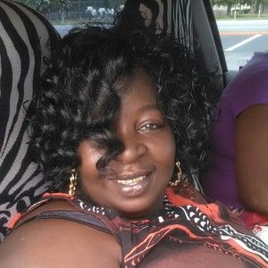 Meet your Posher, Carla